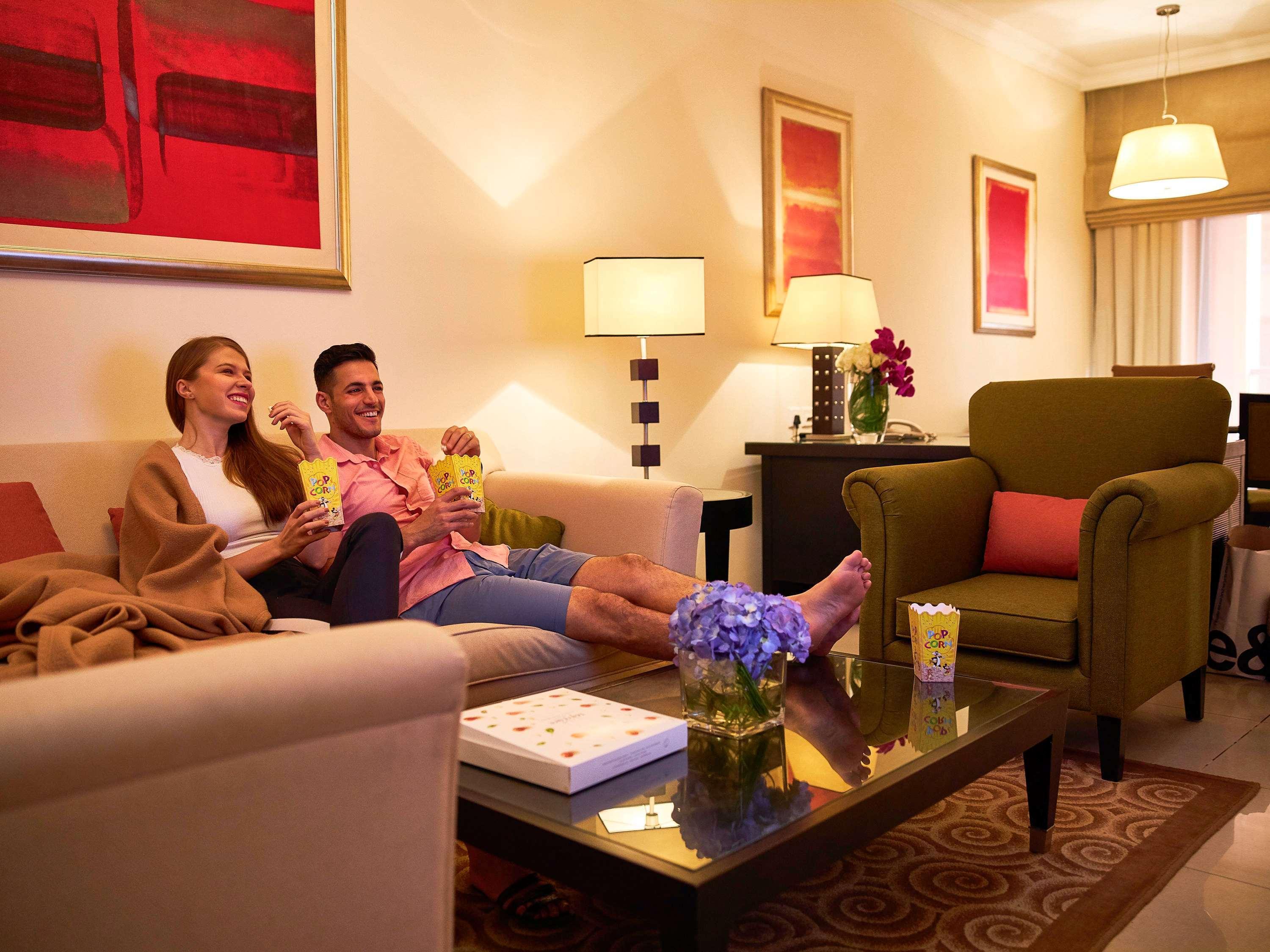 Mercure Hotel Apartments Dubai Barsha Heights Exterior foto